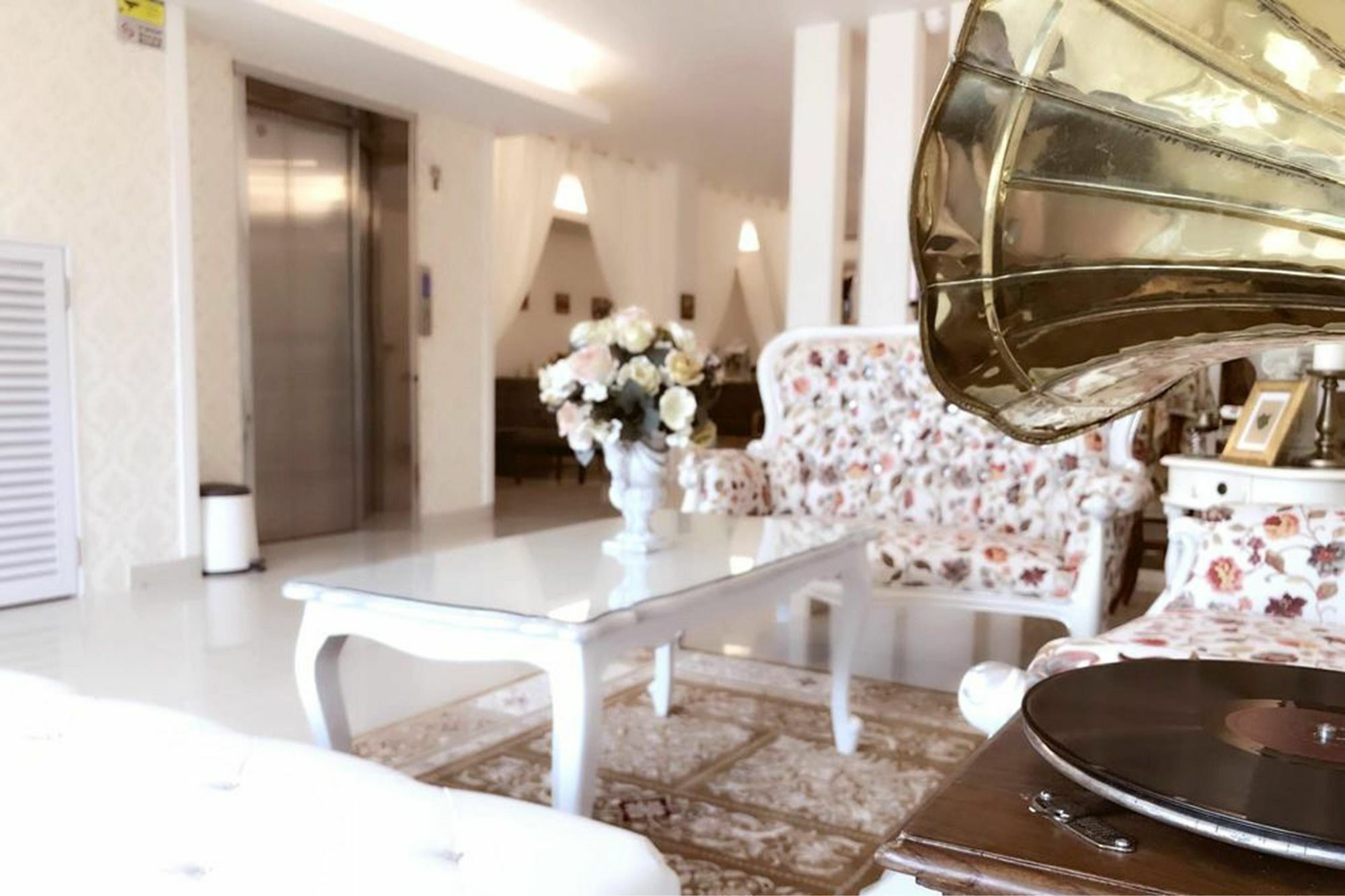 52 The Grace Hotel Муар Экстерьер фото